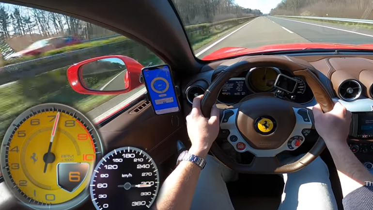 Δείτε την υπέροχη Ferrari FF στα 320 χλμ./ώρα